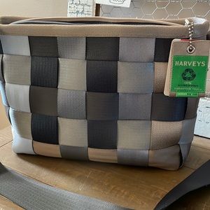 Harvey’s Seatbelt Crossbody